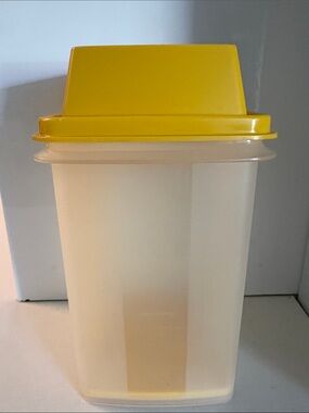Vintage Tupperware Yellow Pick-A-Deli Plastic Kitchen Storage Container
